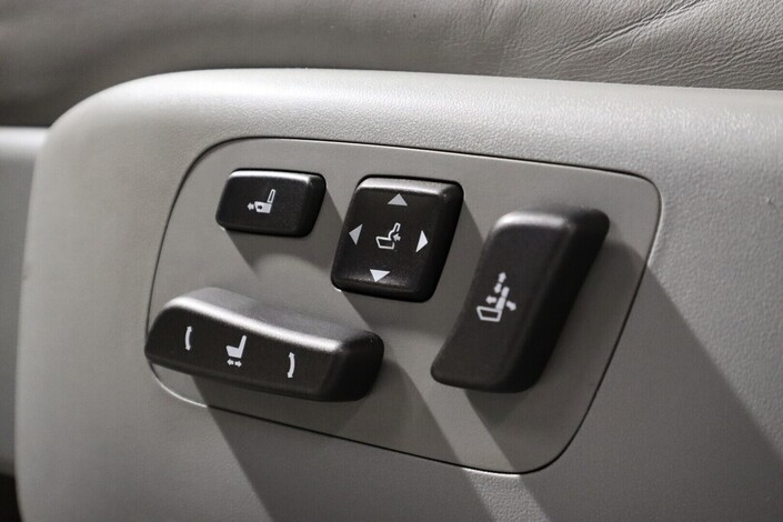 Lexus LS LS460 Sedan (AA) 4ov 4608cm3 A - Juuri katsastettu!!, vm. 2007, 216 tkm (32 / 37)