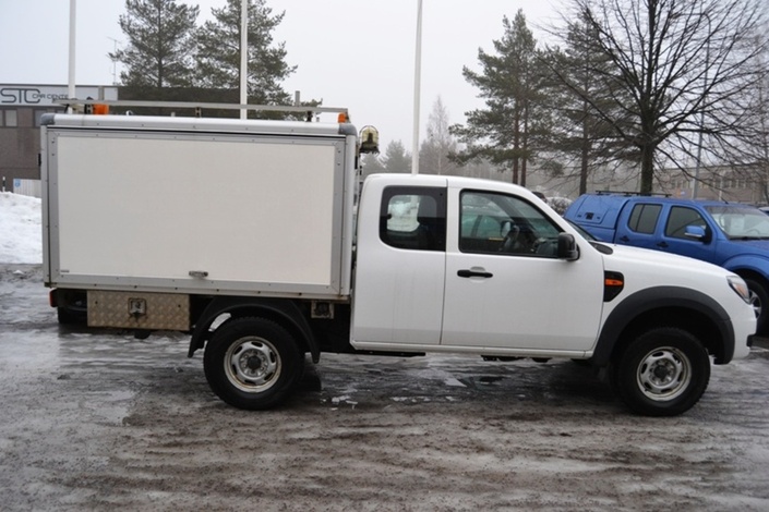 Ford Ranger Pick-Up Super Cab 2,5 TDCi 4x4. Erilliskoppi. Huolto-auto. - Harvinainen. Juuri katsastettu!!, vm. 2011, 181 tkm (6 / 12)