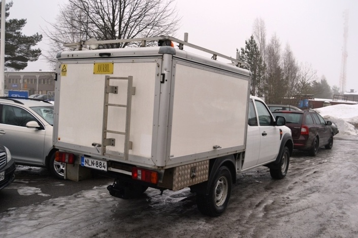 Ford Ranger Pick-Up Super Cab 2,5 TDCi 4x4. Erilliskoppi. Huolto-auto. - Harvinainen. Juuri katsastettu!!, vm. 2011, 181 tkm (7 / 12)