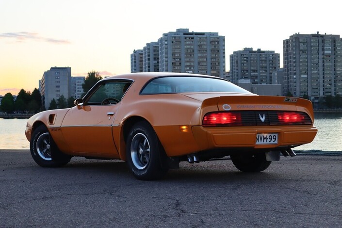 Pontiac Firebird Trans AM 4,9 Turbo V8 Coupe  Automaatti - Harvinaisuus!! Juuri katsastettu!!, vm. 1981, 84 tkm (28 / 29)