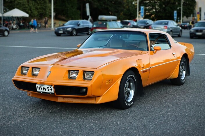 Pontiac Firebird Trans AM 4,9 Turbo V8 Coupe  Automaatti - Harvinaisuus!! Juuri katsastettu!!, vm. 1981, 84 tkm (3 / 29)