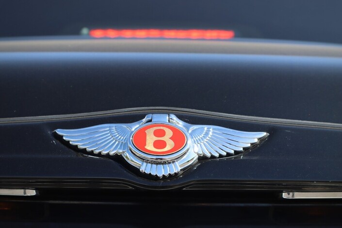 Bentley Arnage 6,8 V8 AT 4d - Juuri katsastettu Klassikko!!, vm. 2001, 57 tkm (8 / 22)
