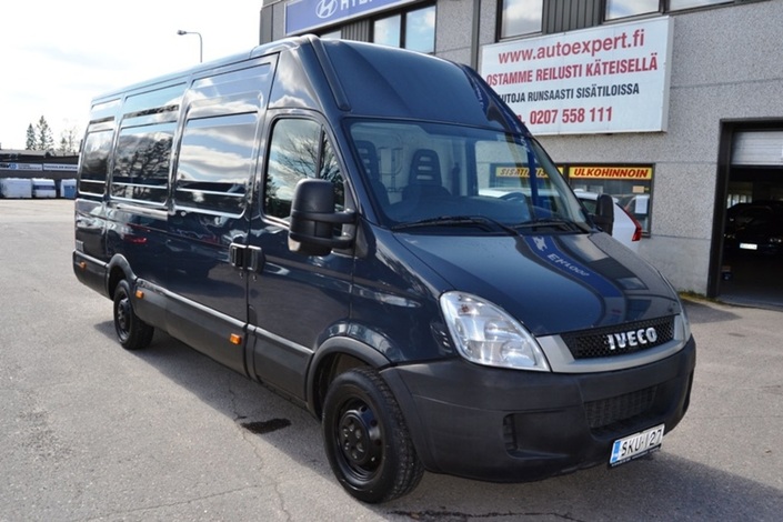 Iveco 35 S 11 35S11V Matkailuauto (SA) 5ov 2287cm3, vm. 2010, 287 tkm (1 / 10)
