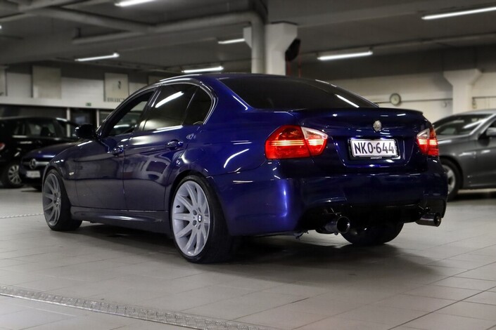 BMW 335 A E90 Sedan M-Sport, vm. 2008, 278 tkm (6 / 19)