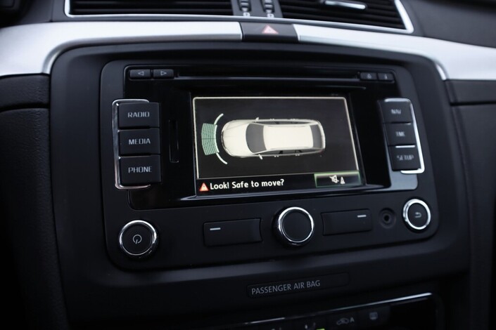 Skoda Superb Combi 2,0 TDI 140 Ambition Edition DSG Autom., vm. 2015, 187 tkm (12 / 16)