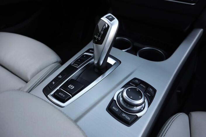 BMW X3 xDrive20d TwinPower Turbo A F25, vm. 2012, 232 tkm (12 / 16)