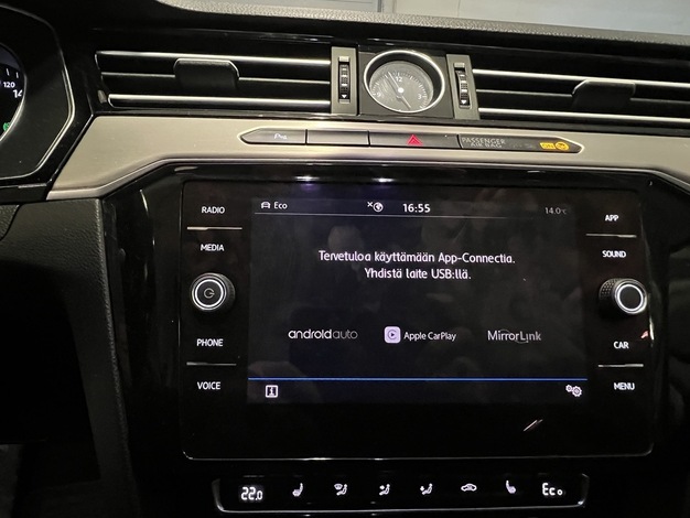 Volkswagen Passat Variant GTE Plug-In Hybrid 160 kW (218 hv) DSG-automaatti, vm. 2018, 125 tkm (10 / 13)