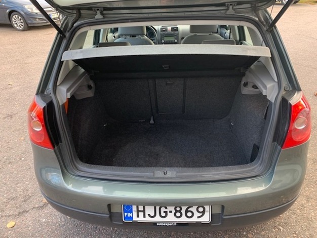 Volkswagen Golf 1,6 75 kW Comfortline aut. 4d. Juuri katsastettu!!, vm. 2006, 288 tkm (6 / 10)