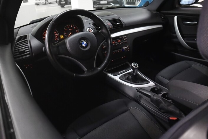 BMW 118 E81 Hatchback, vm. 2007, 146 tkm (7 / 7)