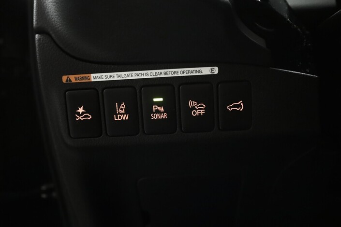 Mitsubishi Outlander PHEV Instyle Navi Business 4WD 5P, vm. 2017, 162 tkm (19 / 23)