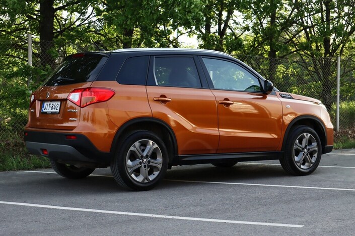 Suzuki Vitara 1,6 VVT 4WD GL+ 5MT, vm. 2015, 146 tkm (5 / 8)
