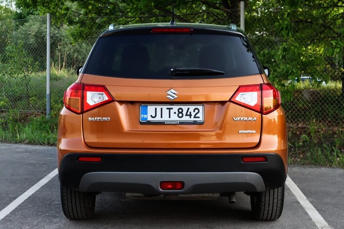 Suzuki Vitara 1,6 VVT 4WD GL+ 5MT, vm. 2015, 146 tkm (7 / 8)
