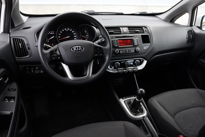 Kia Rio 1,2 ISG LX 5D EcoDynamics, vm. 2013, 216 tkm (8 / 10)