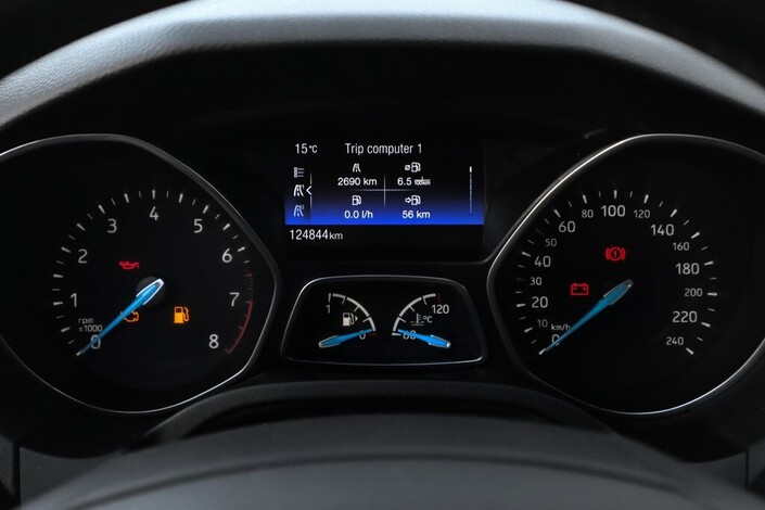 Ford Focus 1,0 EcoBoost 125 hv Start/Stop M6 Edition Wagon, vm. 2017, 124 tkm (9 / 15)
