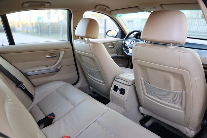BMW 325 i - Juuri katsastettu!!, vm. 2005, 250 tkm (11 / 12)