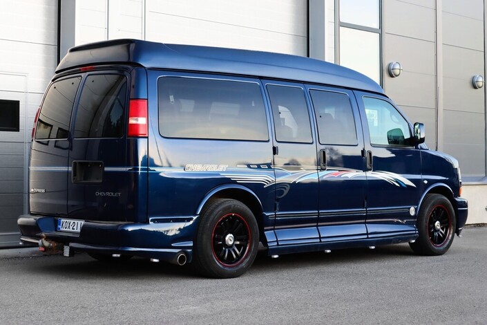 Chevrolet Chevy Van Explorer  Luxus Bussi  5.3 V8 Automaatti 6Hl, vm. 2004, 132 tkm (5 / 16)