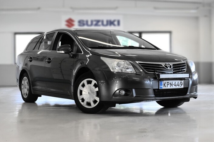 Toyota Avensis 1,6 Valvematic Terra Edition Wagon, vm. 2011, 212 tkm (1 / 8)
