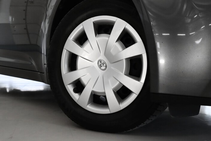 Toyota Avensis 1,6 Valvematic Terra Edition Wagon, vm. 2011, 212 tkm (5 / 8)
