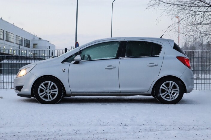 Opel Corsa 5-ov  1,3 CDTI, vm. 2011, 125 tkm (2 / 23)