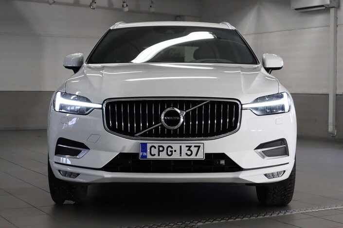 Volvo XC60 B4 AWD D-MHEV Business Inscription aut, vm. 2021, 139 tkm (3 / 25)
