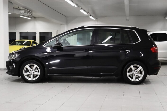Volkswagen Golf Sportsvan Highline 1,6 TDI 81 kW (110 hv) DSG-automaatti, vm. 2016, 139 tkm (3 / 15)
