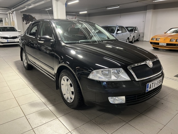 Skoda Octavia 1,6 Ambiente, vm. 2007, 245 tkm (2 / 21)