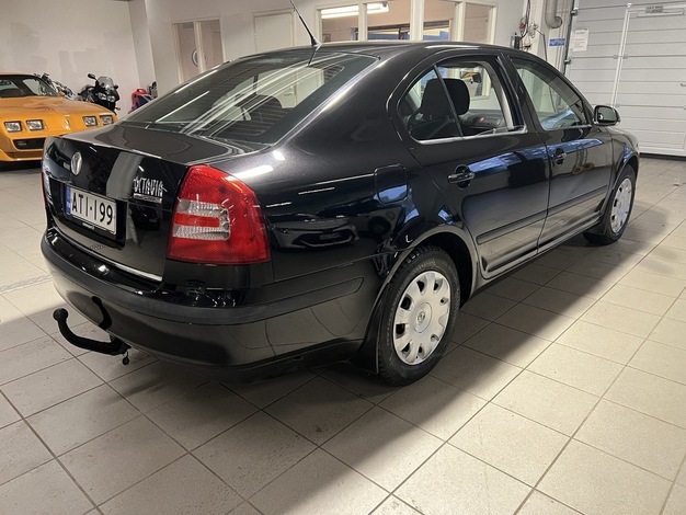 Skoda Octavia 1,6 Ambiente, vm. 2007, 245 tkm (4 / 21)