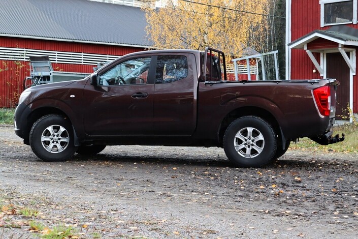 Nissan Navara King Cab 2,3 dCi 160hp MT Visia, vm. 2016, 230 tkm (4 / 11)