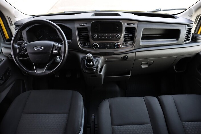 Ford Transit 2,0 TDCi  M6 Etuveto  L2H2 Retkeilyauto 3+3, vm. 2023, 83 tkm (10 / 22)