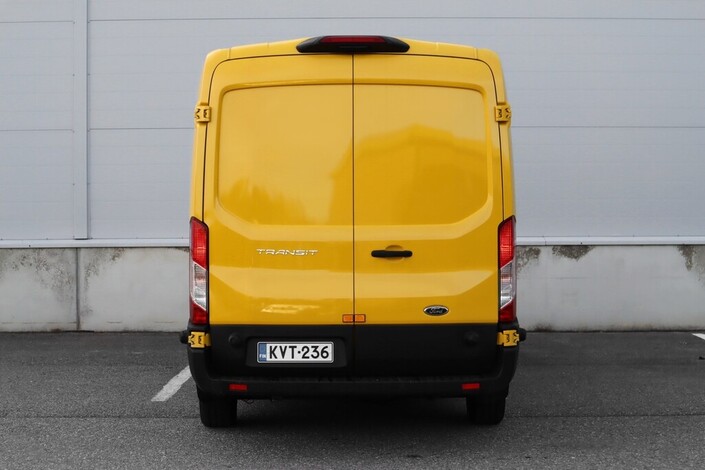 Ford Transit 2,0 TDCi  M6 Etuveto  L2H2 Retkeilyauto 3+3, vm. 2023, 83 tkm (6 / 22)