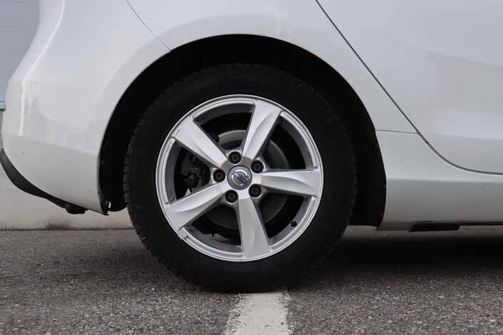 Volvo V40 D2 Kinetic aut, vm. 2014, 341 tkm (6 / 15)