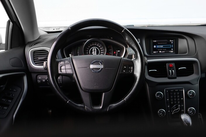 Volvo V40 D2 Kinetic aut, vm. 2014, 341 tkm (8 / 15)