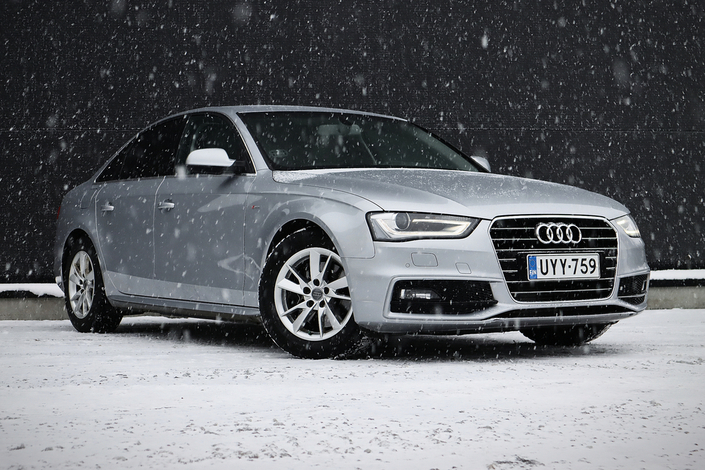 Audi A4 Sedan Business Sport S-Line 1,8 TFSI 125 kW multitronic, vm. 2015, 154 tkm (1 / 24)