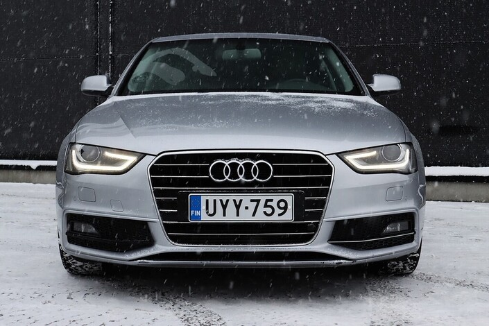 Audi A4 Sedan Business Sport S-Line 1,8 TFSI 125 kW multitronic, vm. 2015, 154 tkm (2 / 24)