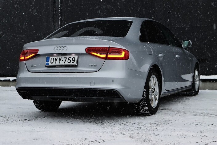 Audi A4 Sedan Business Sport S-Line 1,8 TFSI 125 kW multitronic, vm. 2015, 154 tkm (6 / 24)