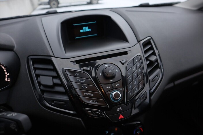Ford Fiesta 1,0 EcoBoost 100hv PowerShift Titanium A6 5-ovinen, vm. 2014, 31 tkm (10 / 20)