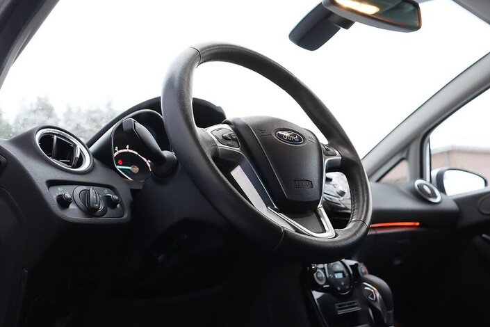 Ford Fiesta 1,0 EcoBoost 100hv PowerShift Titanium A6 5-ovinen, vm. 2014, 31 tkm (8 / 20)