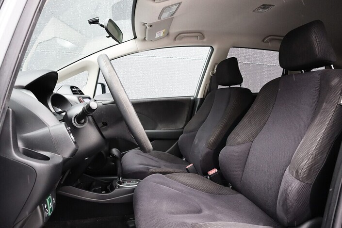 Honda Jazz 5D Hybrid Comfort, vm. 2015, 118 tkm (12 / 20)