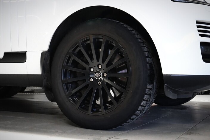 Land Rover Range Rover TDV6 Vogue, vm. 2013, 202 tkm (11 / 29)