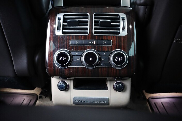Land Rover Range Rover TDV6 Vogue, vm. 2013, 202 tkm (25 / 29)