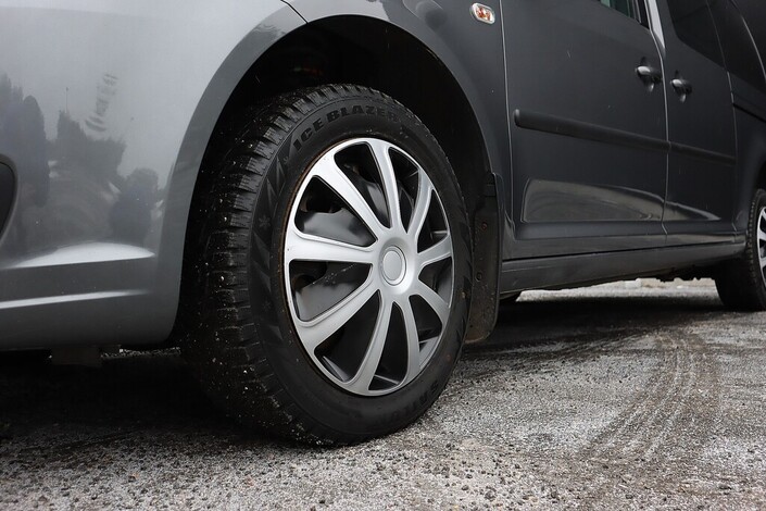 Volkswagen Caddy Maxi Trendline Family 1,6 TDI 75 kW BlueMotion Technology, vm. 2015, 331 tkm (6 / 14)