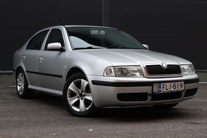 Skoda Octavia OCTAVIA Sedan (AA) 4ov 1390cm3, vm. 2007, 163 tkm (1 / 24)