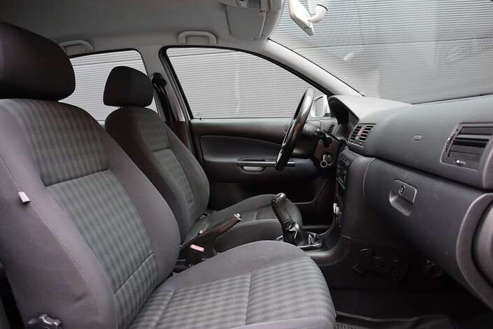 Skoda Octavia OCTAVIA Sedan (AA) 4ov 1390cm3, vm. 2007, 163 tkm (14 / 24)