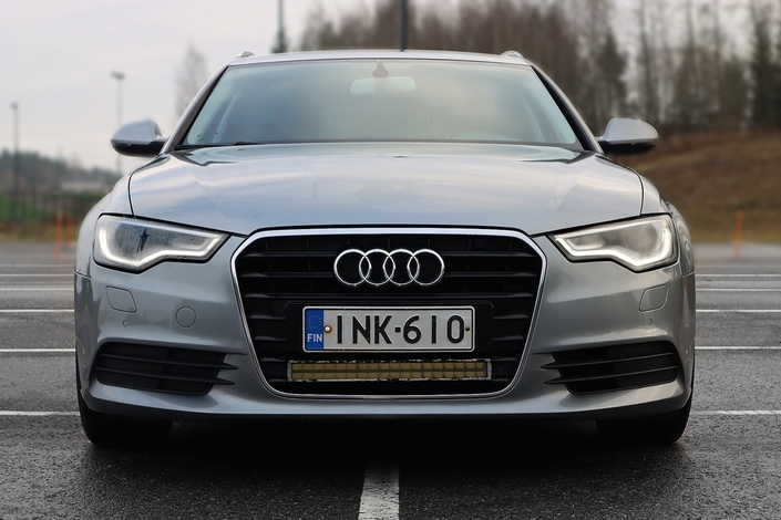 Audi A6 Avant Business Plus Edition 2,0 TDI 130 kW multitronic Start-Stop, vm. 2014, 457 tkm (3 / 11)