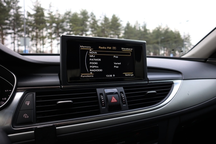 Audi A6 Avant Business Plus Edition 2,0 TDI 130 kW multitronic Start-Stop, vm. 2014, 457 tkm (32 / 38)