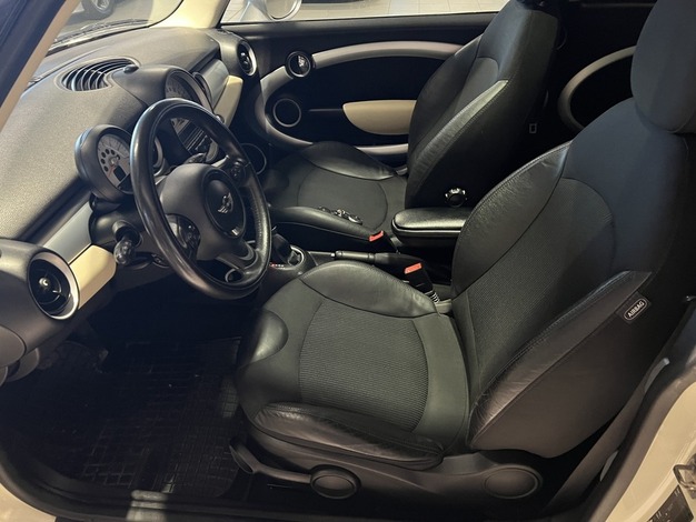 MINI Cooper D A R55 Clubman Business, vm. 2011, 209 tkm (7 / 15)