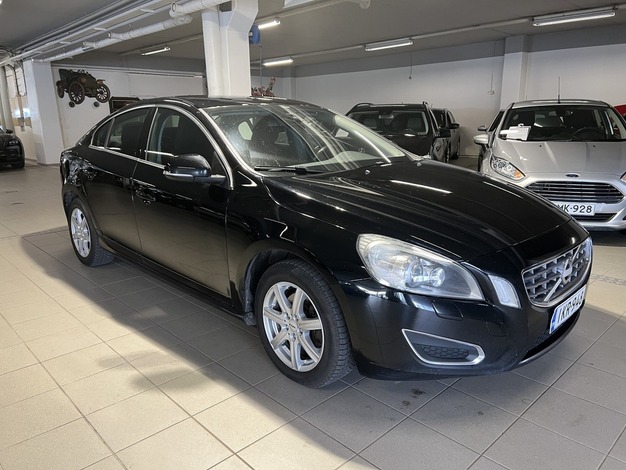 Volvo S60 D2 Momentum Business aut, vm. 2013, 417 tkm (2 / 12)
