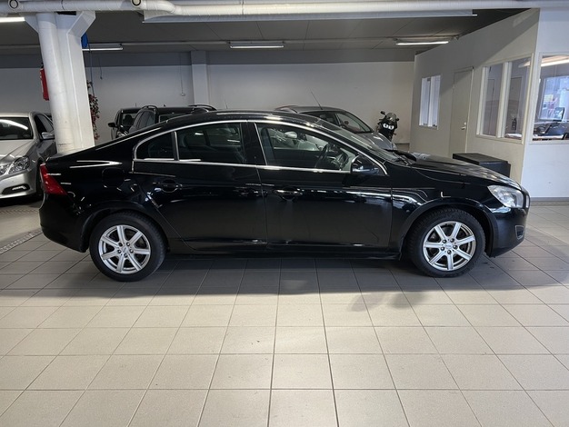 Volvo S60 D2 Momentum Business aut, vm. 2013, 417 tkm (3 / 12)