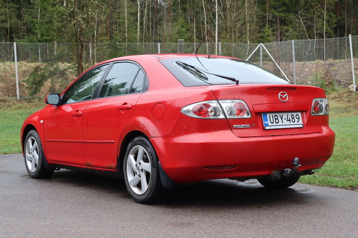 Mazda Mazda6 4D MAZDA6 HATCHBACK 2.0-GG14F2/268, vm. 2005, 220 tkm (4 / 13)