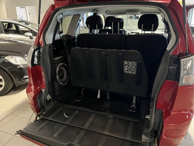 Mitsubishi Outlander 2,0 DID Intense+ Limited Business, vm. 2009, 351 tkm (11 / 18)